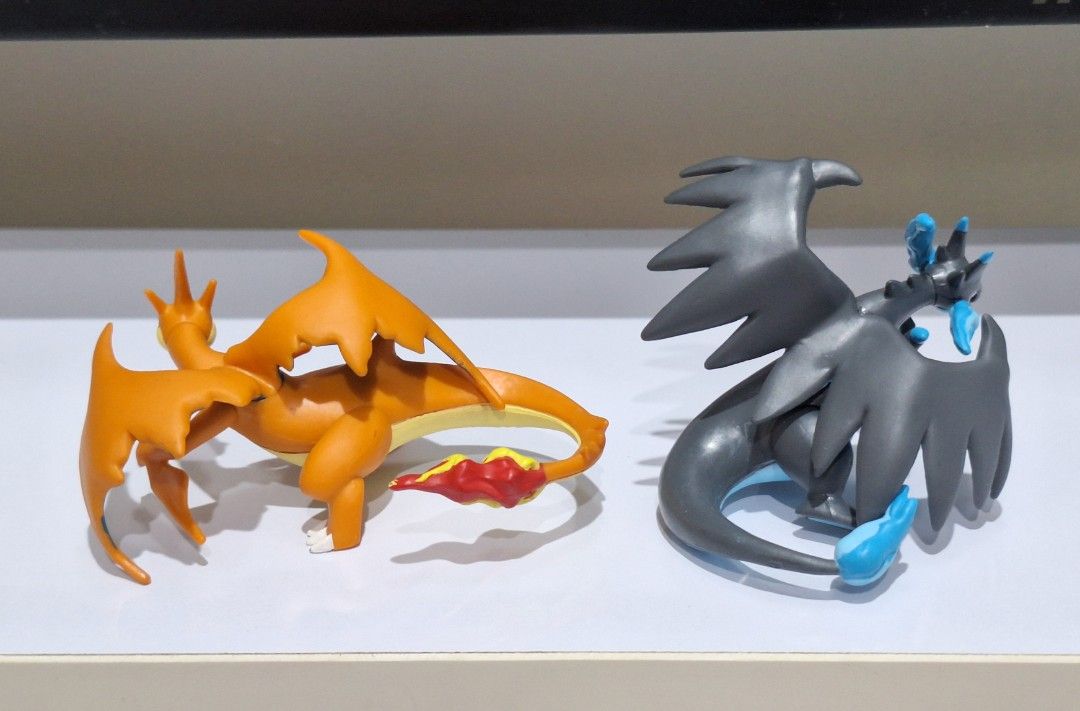 Pokemon Tomy Mega Charizard X & Y Alt pose Set (Category: Figurines & Statues) located in Tanauan. Submitted by vonsshop (Listing ID 1465698390, Image 2). Description: Set Tomy Alt pose.