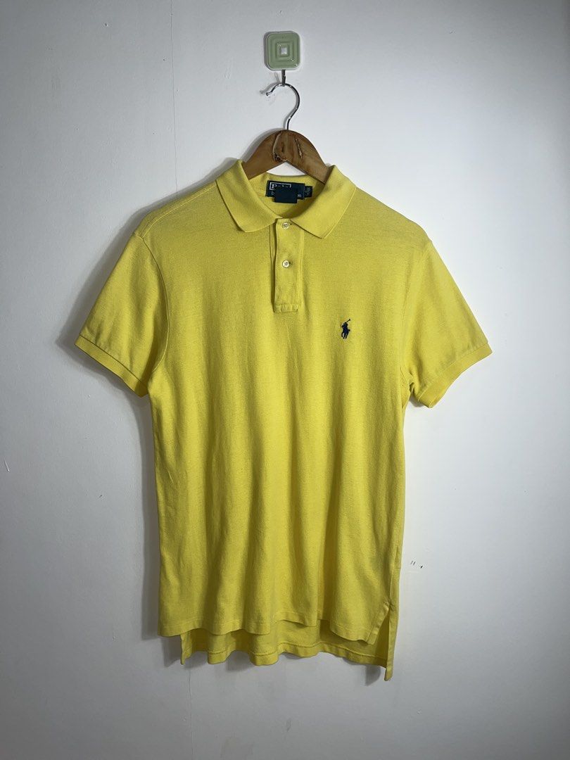 POLO RL Ralph Lauren Polo Medium (Category: Tshirts & Polo Shirts ) located in Nasugbu. Submitted by janstuffs.ph (Listing ID 1465665634, Image 1). Description: Polo RL Yellow Mesh Poloshirt Authentic💯 Size on tag: MEDIUM Dimension: 20"W x 27-29"L Best fit: MEDIUM Condition: 9.5/10 Prestine Condition Flaw: None Mine: 880 Thankyou po 🫶💕.