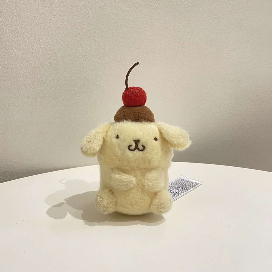 Pompompurin plush keychain (Category: Plushies & Soft Toys) located in San Pedro. Submitted by jellybean.co (Listing ID 1465622346, Image 1). Description: .