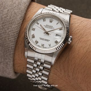 (Category: ) located in . Submitted by watchcollective (Listing ID 1465663786, Image 1). Description: .