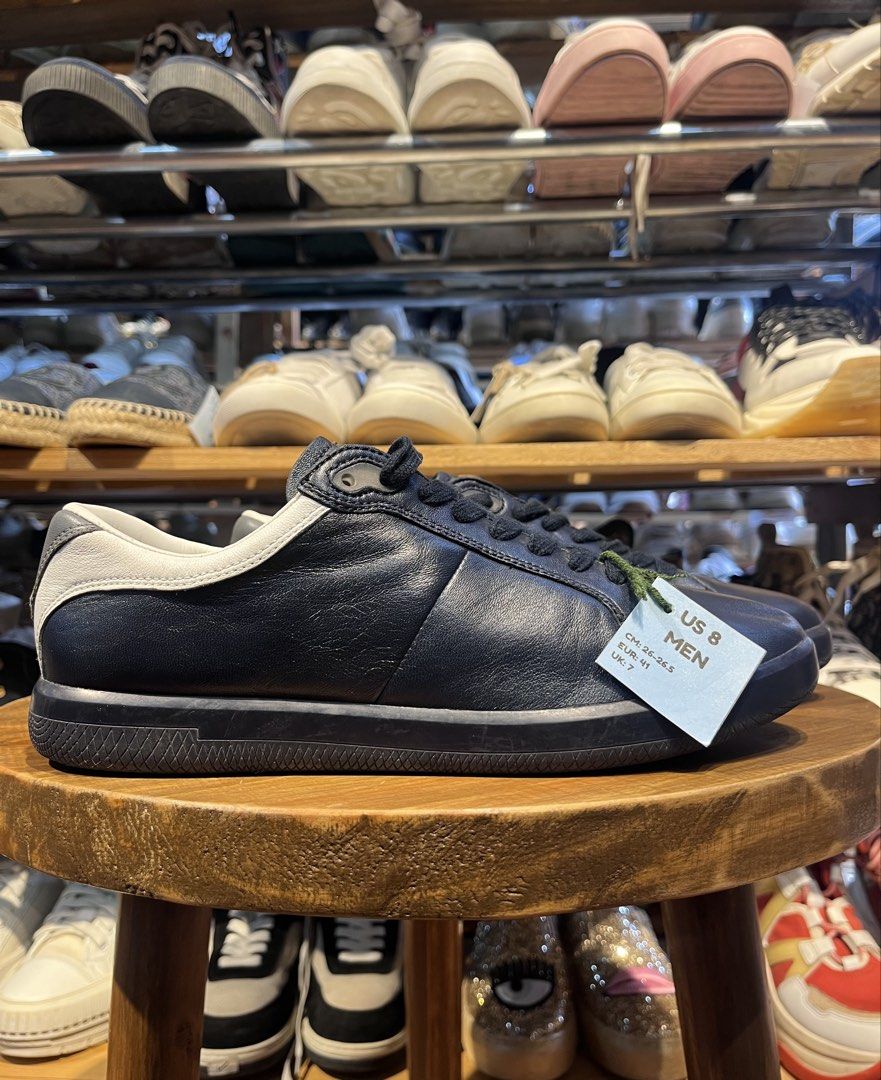 PRADA 26.5cm (Category: Casual Shoes) located in Baguio. Submitted by shoelux (Listing ID 1465643390, Image 3). Description: .