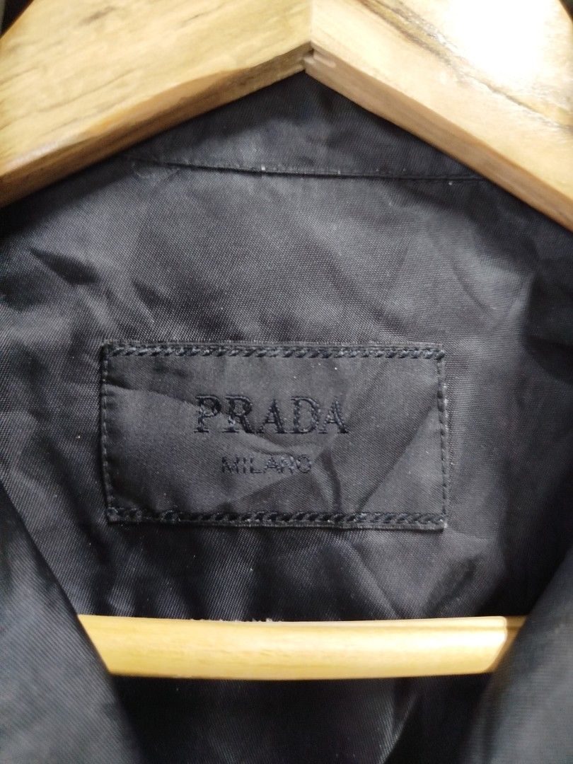 PRADA MULTI POCKET NYLON POLO (Category: Tshirts & Polo Shirts ) located in Bayombong. Submitted by Gentlemans_ClosEt (Listing ID 1465732596, Image 3). Description: PRADA MULTI POCKET NYLON POLO SIZE MEDIUM ON TAG CAN FIT UPTO SIZE LARGE DIMES: W23 x L28 AS NEW CONDITION NO ISSUES.