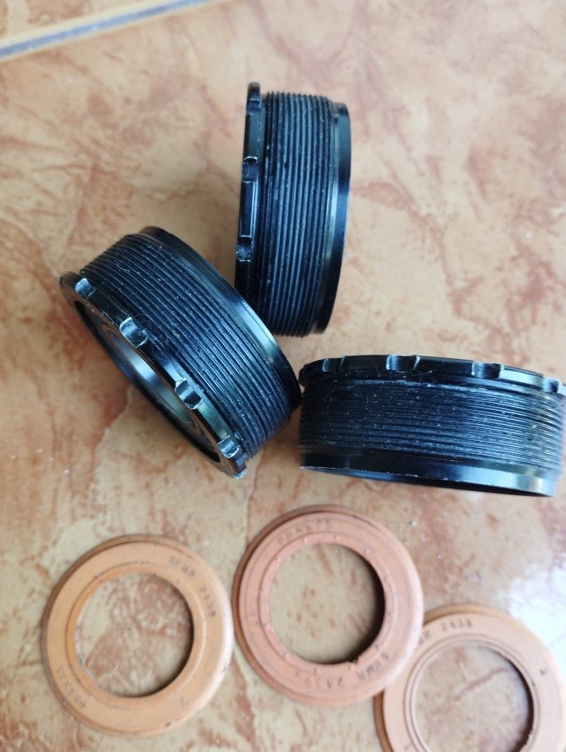 Praxis T47 BB (Category: Bicycles) located in San Fernando. Submitted by nerosales (Listing ID 1465611199, Image 3). Description: Praxis T47 Bottom Bracket A pair and a FREE right side bb Enduro Bearings For 24mm spindle very good condition 699 pesos only SM City Pampanga Shipping : J&T Payment : Gcash NO COD / NO COP.
