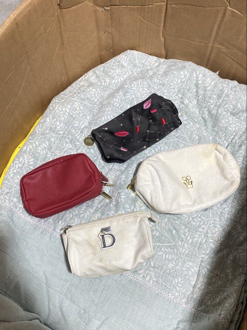 Preloved pouches (Category: Purses & Pouches) located in Caloocan City. Submitted by mzmarsz (Listing ID 1465612990, Image 1). Description: From korea 50 up..