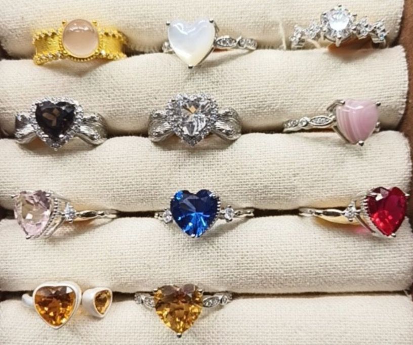 [Pre-order] Heart Titanium Rings (Category: Rings) located in Basista. Submitted by einasellsxz (Listing ID 1465692366, Image 2). Description: 👉 2 rings minimum order Price varies and availability varies. .