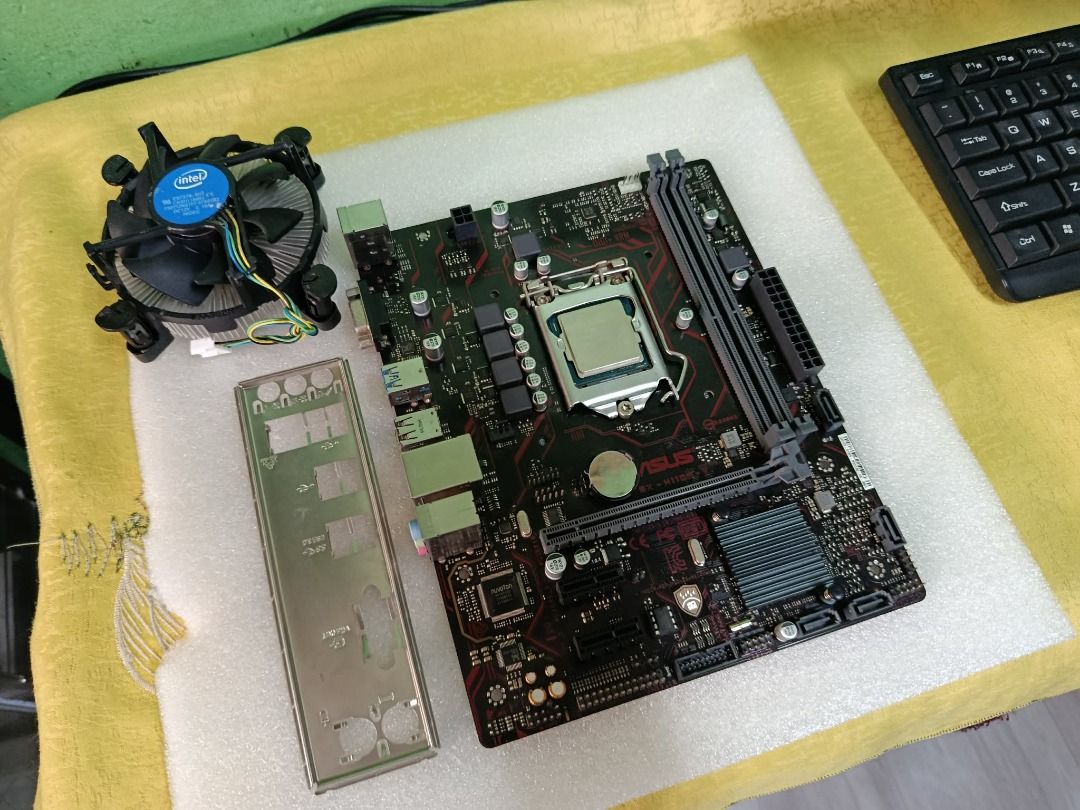 processor i7 6700K motherboard h110 bundle (Category: Computer Parts) located in Quezon City. Submitted by carou85958 (Listing ID 1465635470, Image 2). Description: 100% good 100% working motherboard h110 processor i7 6700K heatsink backplate final prize p4k bundle 17 ibp road batasan hills qc.