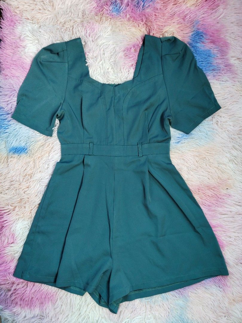 Puff sleeves romper (Category: Rompers) located in Siquijor. Submitted by thesummit26 (Listing ID 1465622801, Image 2). Description: Decluttering my closet to make space for new pieces! This outfit deserves someone who will give it more time out on the town..