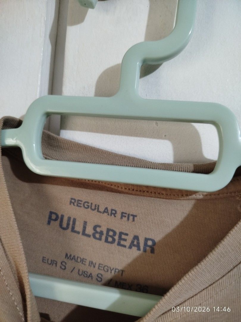Pull & bear tshirt small (Category: Tshirts & Polo Shirts ) located in Quezon City. Submitted by crci12 (Listing ID 1465634696, Image 2). Description: Pull & bear tshirt small Color khaki Slightly used Actual pictures posted What you see is what you get P500 only Meet ups: 1. Simplicity mini stop commonwealth ave., balara, qc. 2. Mgas station beside oyasa hardware luzon ave., qc. *Kindly send us a message for a schedule of meet up. *Shipping via 