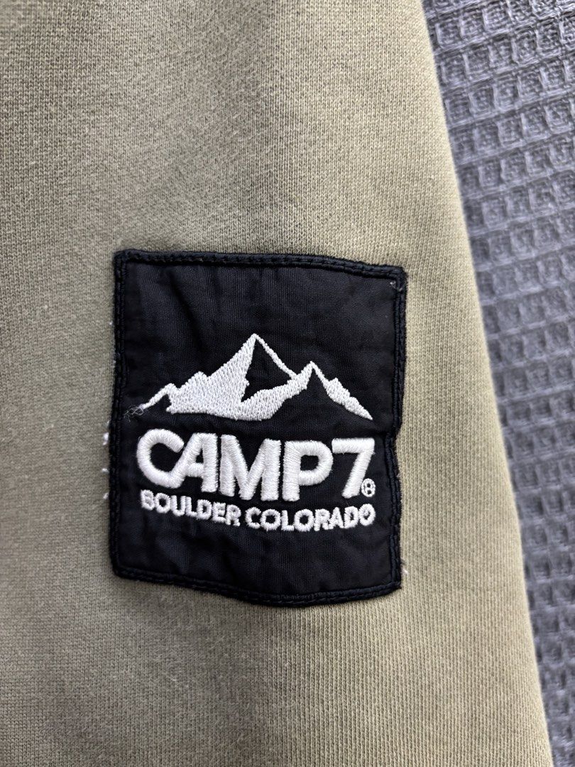 Pullover Camp7 (Category: Hoodies) located in Johor Bahru. Submitted by sturage (Listing ID 1465599716, Image 3). Description: Centre Logo Pit 24.5”, Labuh 25.5” Cond 9/10 Rm20 Dfod Thank u.