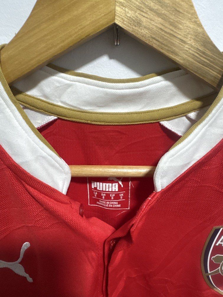 Puma football jersey (Category: Activewear) located in Santa Ana. Submitted by deyaaaan88 (Listing ID 1465701232, Image 3). Description: .