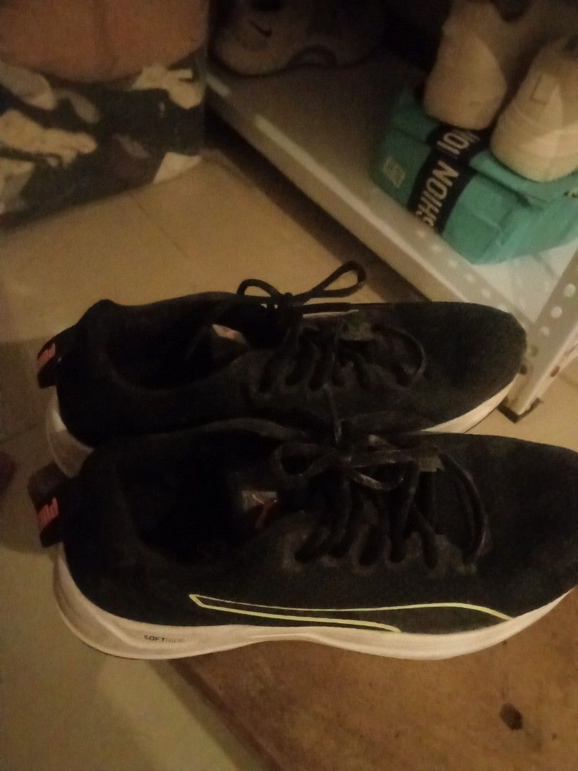 PUMA SNEAKER SHOES (Category: Sneakers) located in Manila. Submitted by zeneaglee (Listing ID 1465756733, Image 1). Description: .