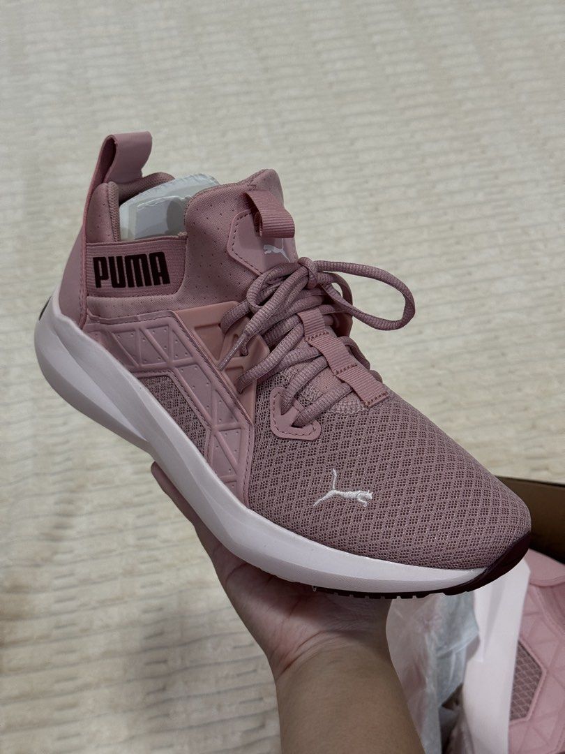 PUMA softride enzo nxt (Category: Activewear) located in Manila. Submitted by notmakidee (Listing ID 1465622361, Image 3). Description: negotiable for sure buyers size: US 9.5 location: Bohol but can ship nationwide via j&t.
