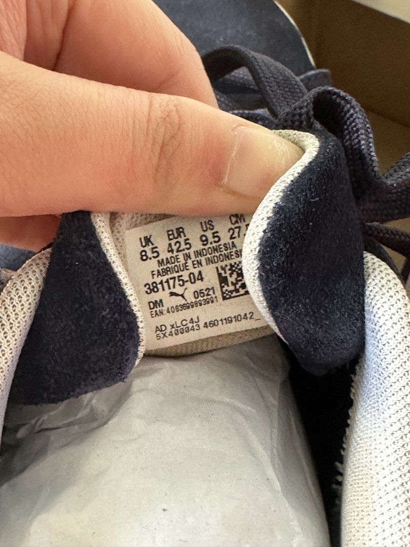 Puma suede navy blue sneakers (Category: Sneakers) located in Manila. Submitted by aclairesc7 (Listing ID 1465663418, Image 3). Description: used once only.