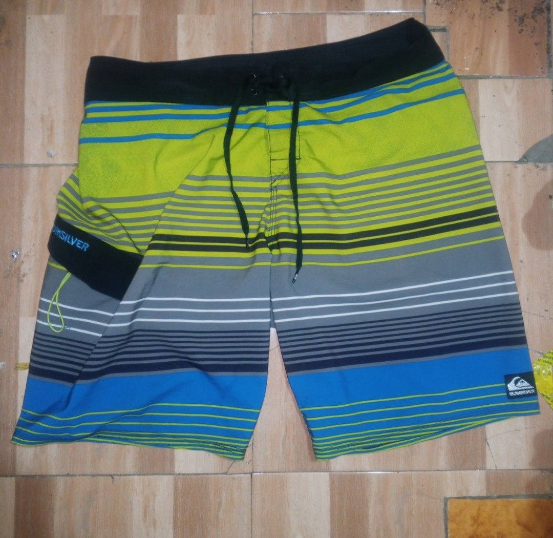 Quick silver board short (Category: Swim Trunks & Board Shorts) located in Larena. Submitted by .chy2k. (Listing ID 1465627690, Image 1). Description: .