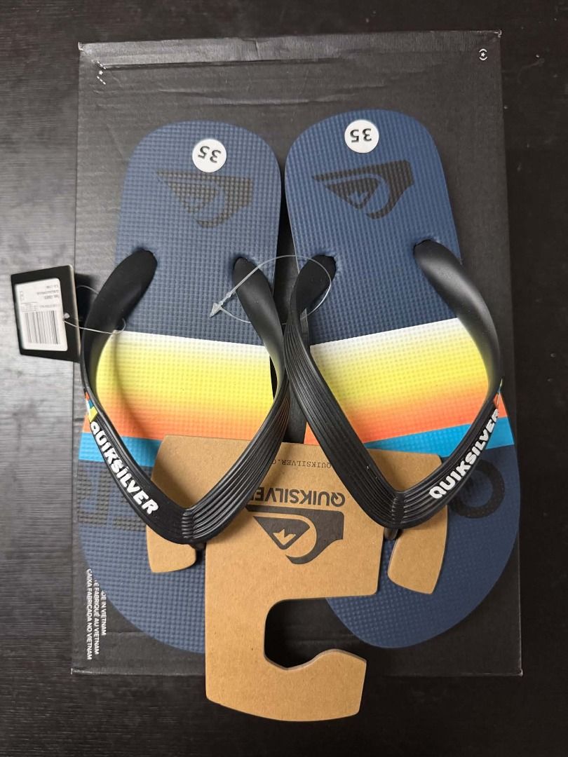 Quiksilver Flip Flops Sandals Blue Gradient Sunset (Category: Slippers and slides) located in Minglanilla. Submitted by dthreestore (Listing ID 1465650010, Image 2). Description: ▪︎Php 650 ▪︎Brand New Authentic ▪︎Follow us on Facebook: D3 Store ▪︎Mode of Payment: Cash/Gcash 🚚 Maxim / J&T (Shipping fee will be shouldered by the buyer) 📍Meet-up (Minglanilla, Cebu) .