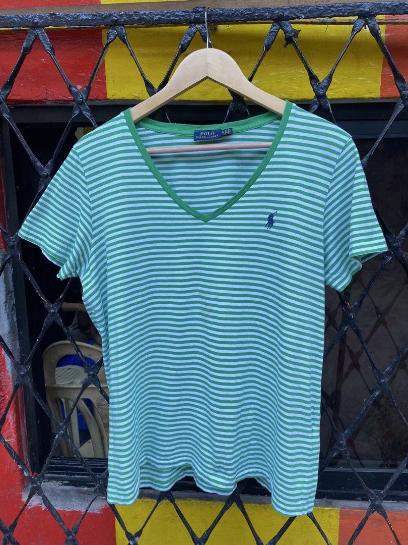 Ralph Lauren (Category: Shirts) located in Manila. Submitted by kgthrifty. (Listing ID 1465687483, Image 1). Description: RALPH LAUREN V-NECK WOMENS DIMES: 21x25 COLOR RATE: 9.5 WASHABLE STAIN EXCELLENT CONDITION 🏷 250.