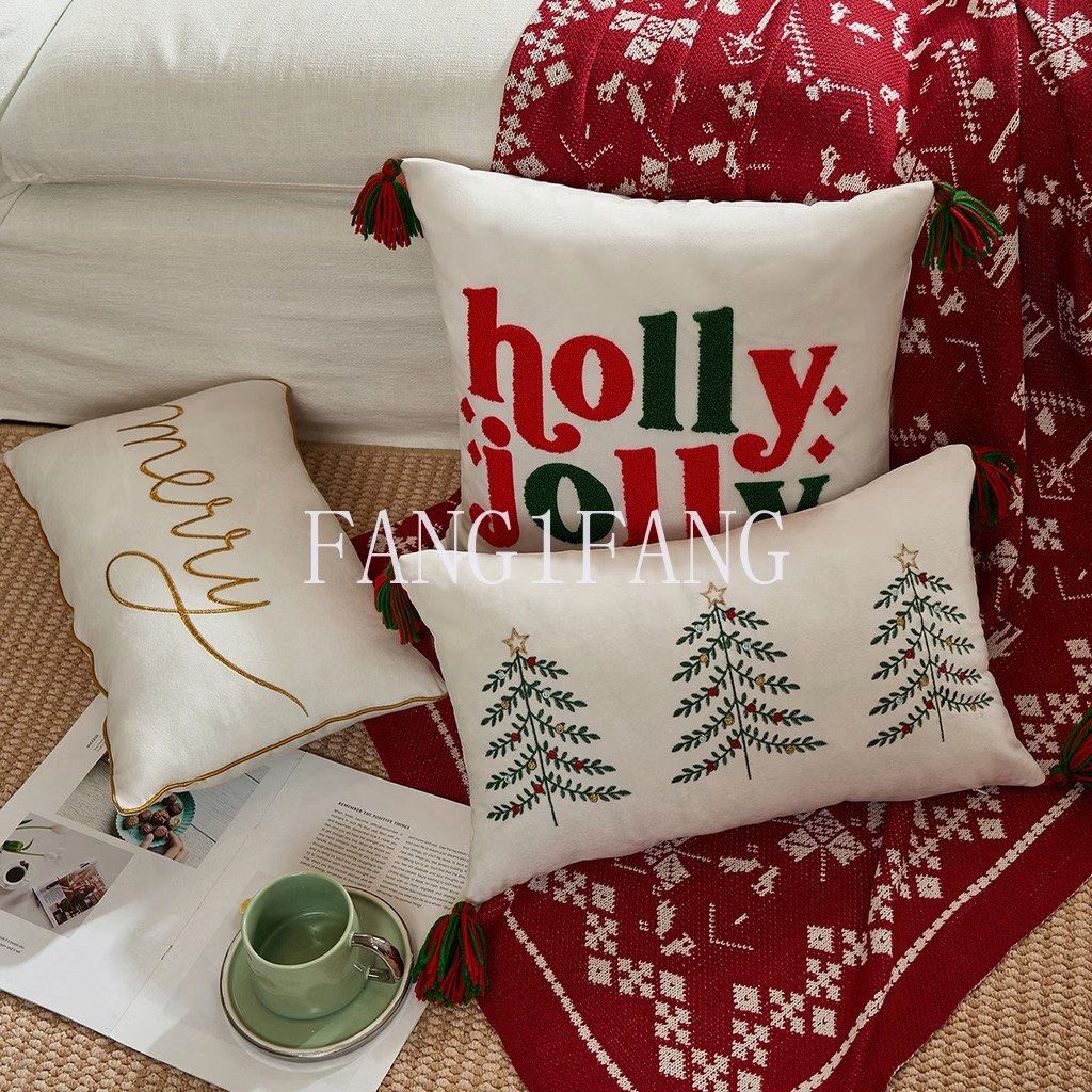 Random Christmas decoration (Category: Other Home Decor) located in Taytay. Submitted by murahubblueapppage (Listing ID 1465749196, Image 2). Description: Ramdom items Mura lang kesa sa srp.