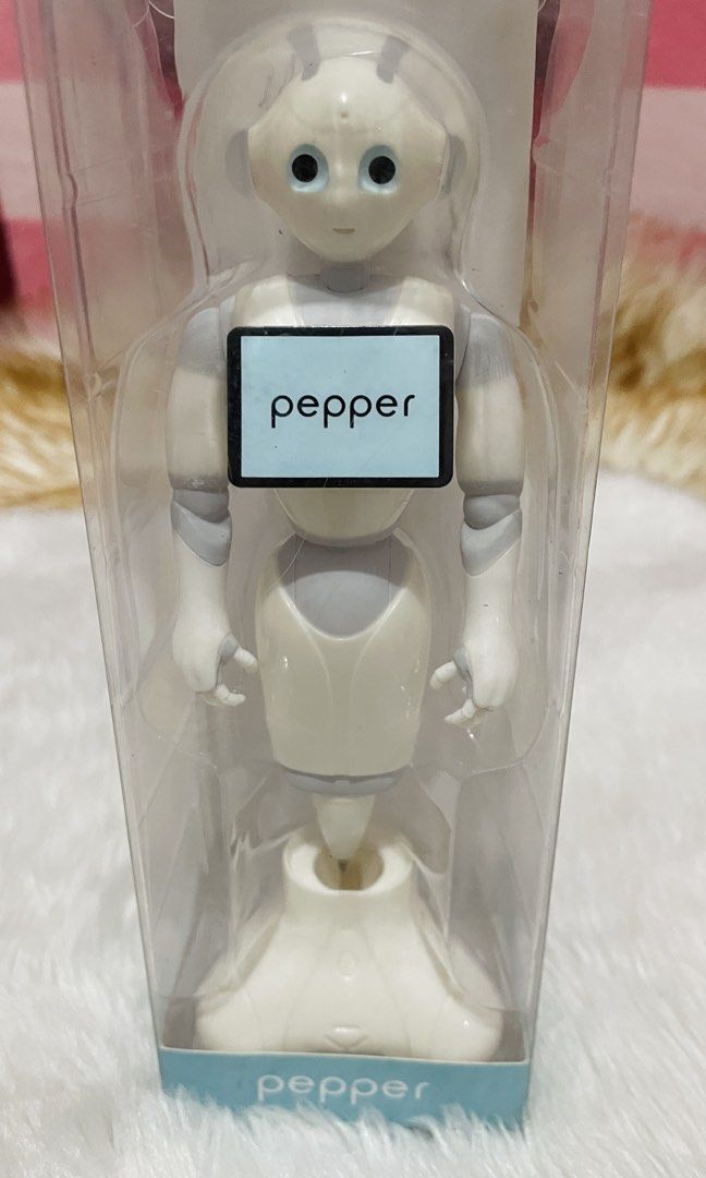Rare Pepper Robot Stand Ballpoint Pen SoftBank Selection (Category: Other Home Decor) located in Quezon City. Submitted by sissymissy1527 (Listing ID 1465731590, Image 1). Description: Ballpen- working condition Good for display ➡️This is a ballpoint pen shaped like a figure of the humanoid robot “Pepper,” released (distributed) by SoftBank SELECTION. It is now a rare item that is difficult to obtain. [Product Features] Exquisite craftsmanship: A