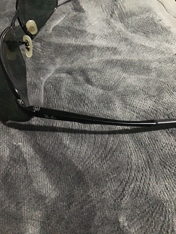 Rayban RB original (Category: Sunglasses & Eyewear) located in Baguio. Submitted by agozun61 (Listing ID 1465592479, Image 2). Description: Original color black .61[]17 good condition..