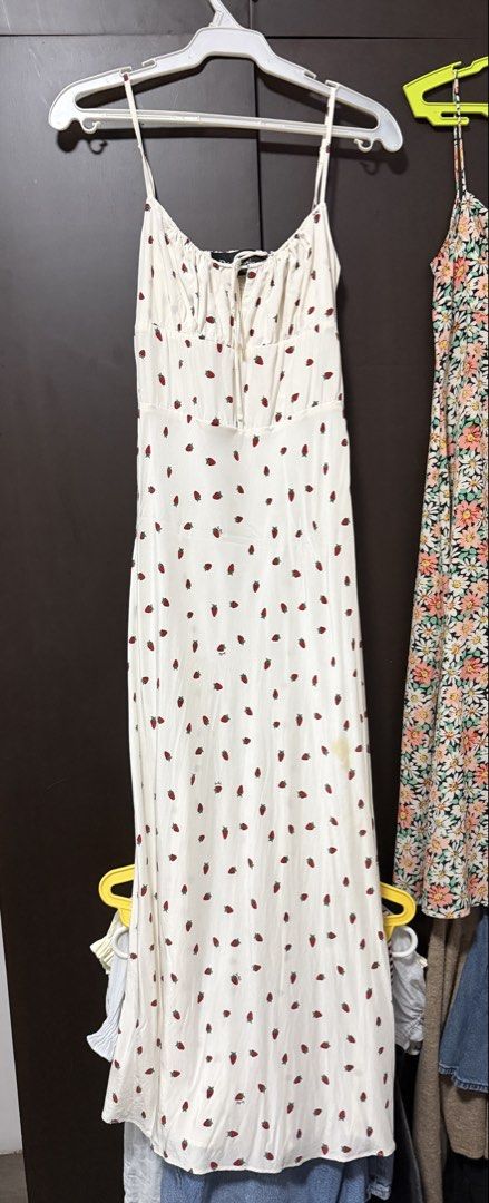 Realisation Par Alba Dress (white strawberry) (Category: Dresses) located in Las Pinas. Submitted by ml.closet (Listing ID 1465622807, Image 3). Description: has a stain, can be removed Medium but can fit small.