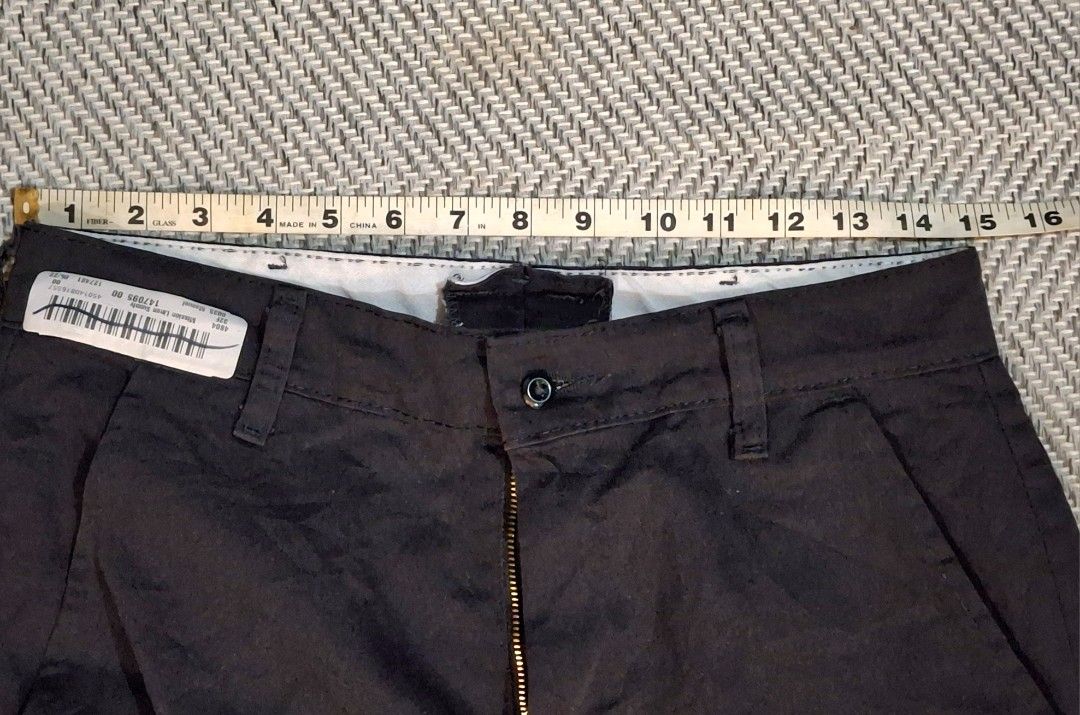 Red Kap Work Pants (black) Size 30 (Category: Jeans) located in Paranaque City. Submitted by japs202 (Listing ID 1465623445, Image 3). Description: For sale only Add for J&T shipping - Binili dito sa Carousell sa isang thrifter - Sinukat lang, masyadong maliit sakin, ikaw na maglaba. - Check photos sa dimensions - 5 pockets Payment: BPI, BDO, Gcash.