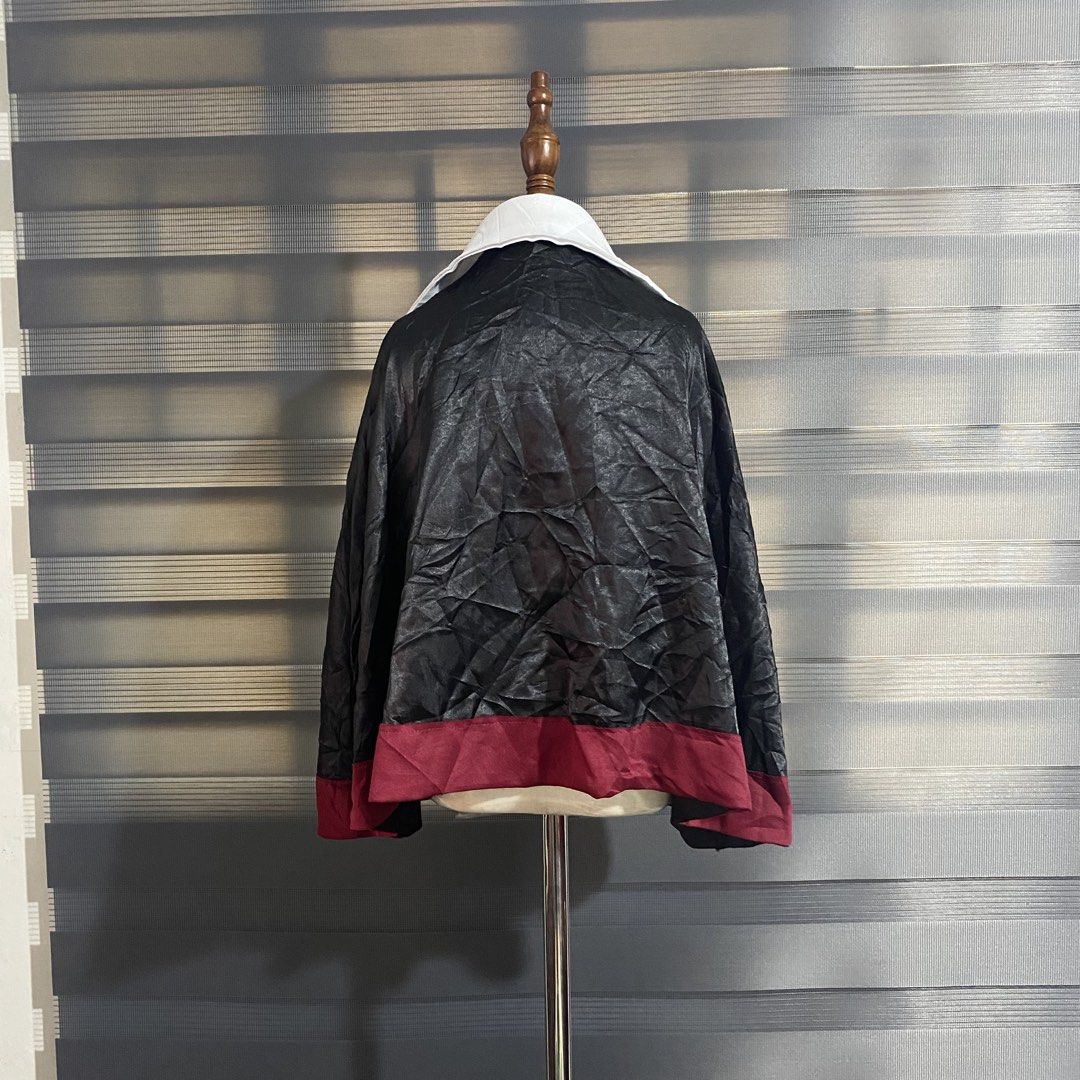 Red&black cape (Category: Babies & Kids Fashion) located in Caloocan City. Submitted by discusonlineshop (Listing ID 1465682089, Image 1). Description: 3-4.