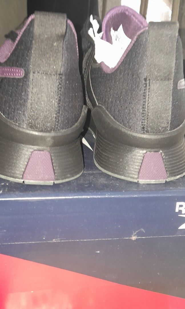 Reebok pr lifter 3 black 7 us men (Category: Sneakers) located in Manila. Submitted by dreamweaver25 (Listing ID 1465657602, Image 3). Description: brand new orig reebok pr.lifter 3 black 7 us men pick up cubao ship via lalamove kaliwaan bayad ship via jrs if provinces price is fixed sure buyer only.