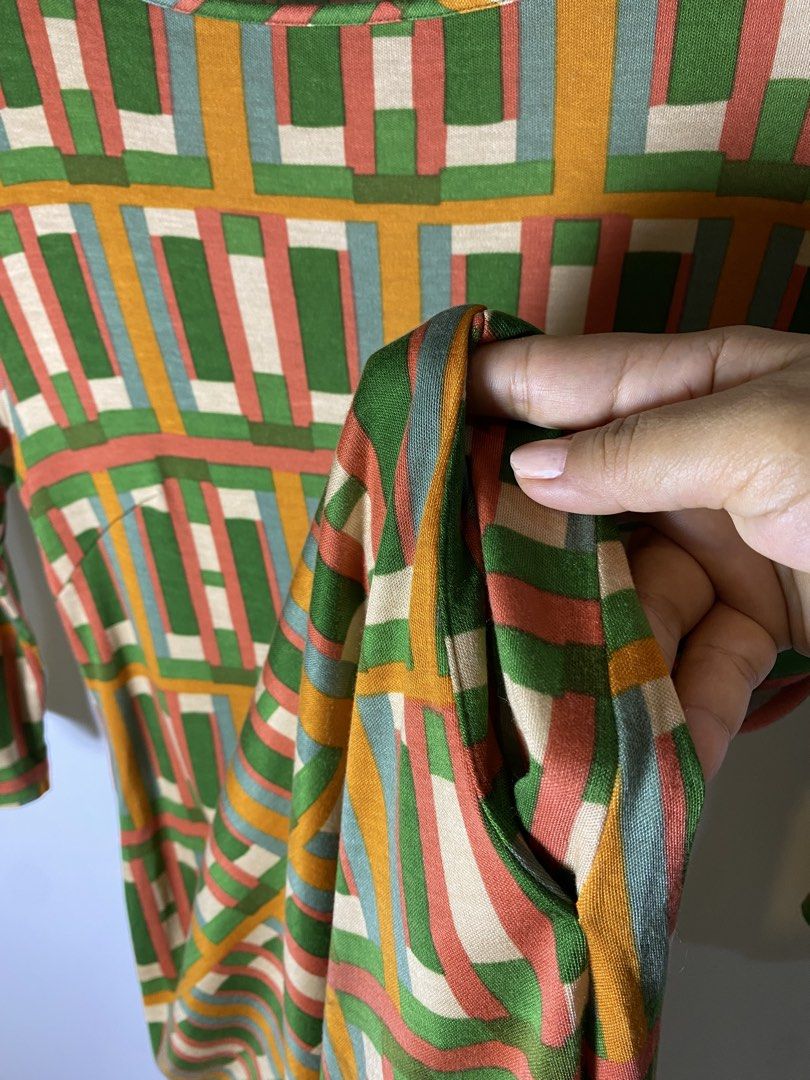 Retro geometric dress (Category: Dresses) located in Makati City. Submitted by indaysukaycloset (Listing ID 1465643557, Image 3). Description: RETRO GEOMETRIC DRESS - Size L Brand: Sybilla (Japan Brand) Size: L on tag - Fits M-L Color: Green / Mustard / Peach / Beige geometric print Details: - Round neck, 3/4 sleeves - Soft jersey / stretchy knit fabric, comfy & breathable - Retro / vintage 70s geometric pattern - A-line / flowy fit, below the kn