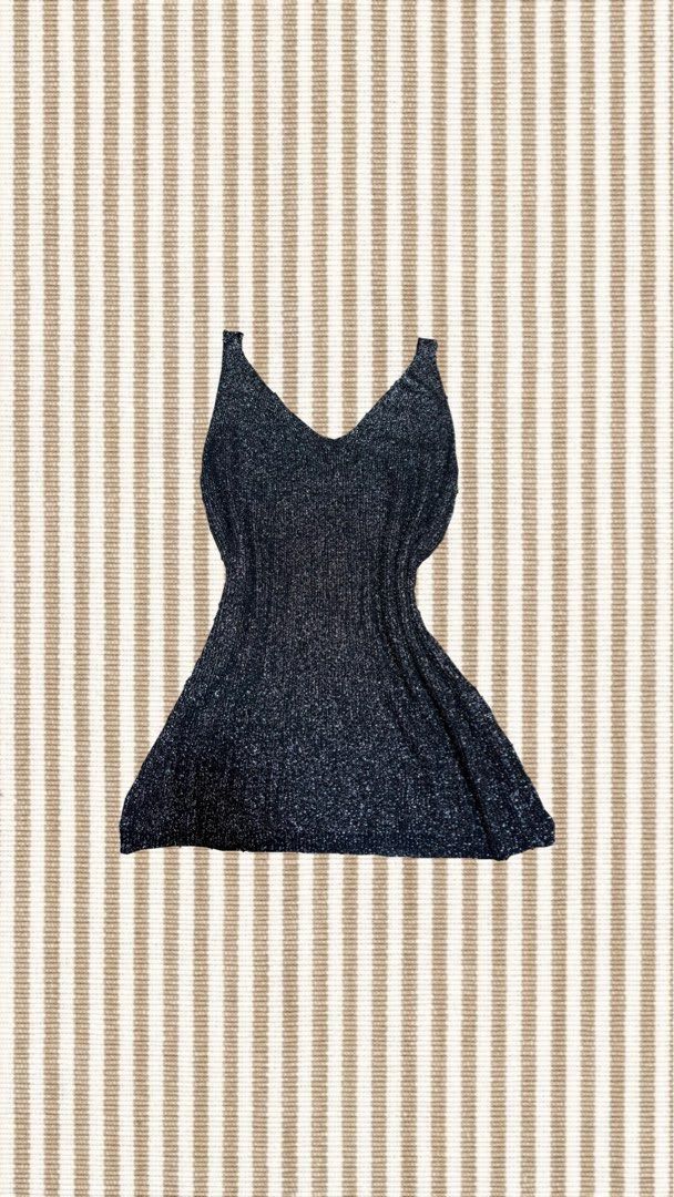 rhinestones shimmery top (Category: Sleeveless) located in Manila. Submitted by rareflower.82ac1f (Listing ID 1465682065, Image 1). Description: .