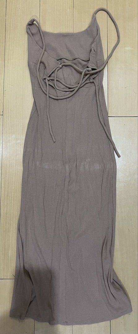 Ribbed spaghetti strap midi dress (Category: Dresses) located in Quezon City. Submitted by awidenise (Listing ID 1465672045, Image 2). Description: .