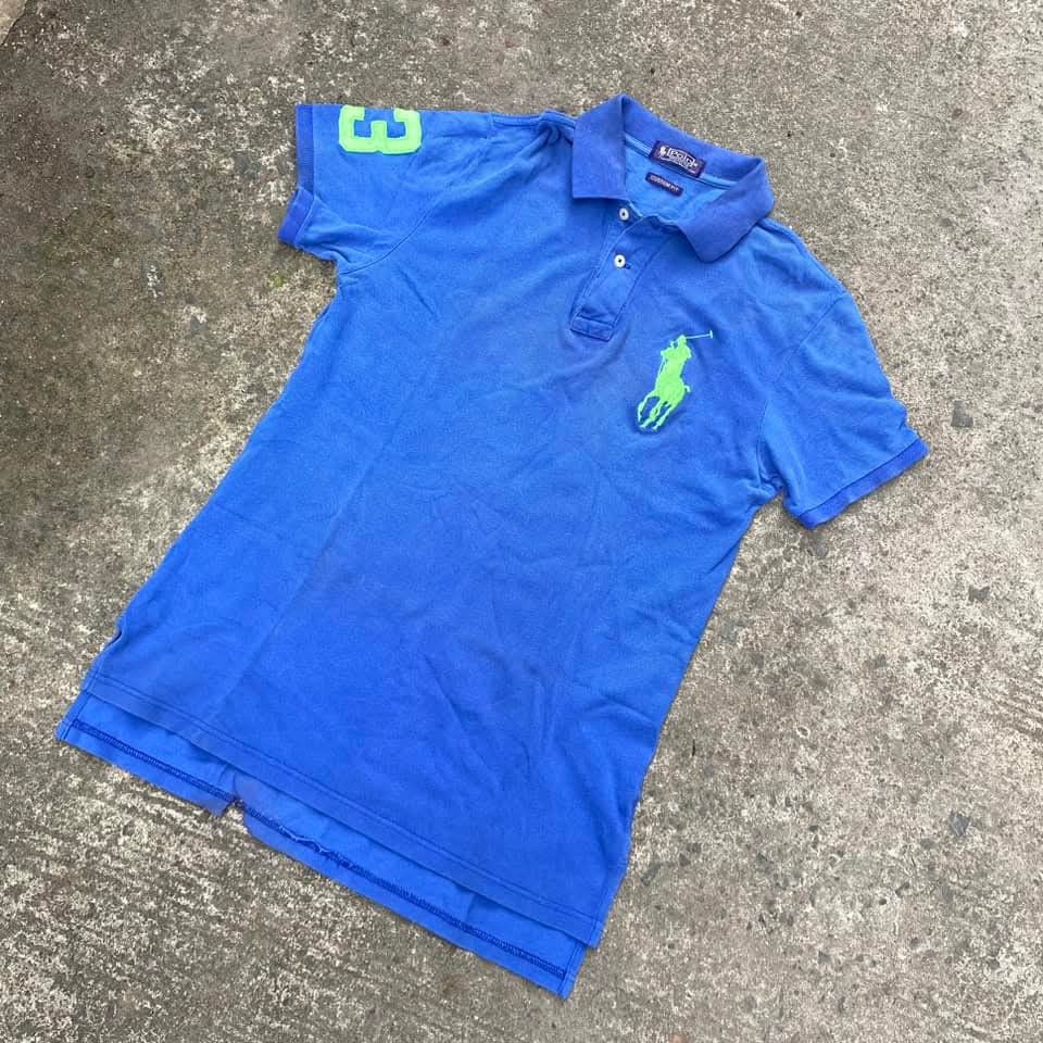 RL polo shirt (Category: Tshirts & Polo Shirts ) located in Bulacan. Submitted by rasel.10 (Listing ID 1465741798, Image 2). Description: 19 x 28 medium on tag (CUSTOM FIT) color rate 9.5/10 pm issue.