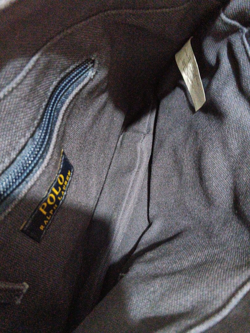 RL shoulder bag (Category: Shoulder Bags) located in Valenzuela. Submitted by momofthreee (Listing ID 1465619715, Image 3). Description: dark navy blue with signs of usage but still presentable PM for other queries.