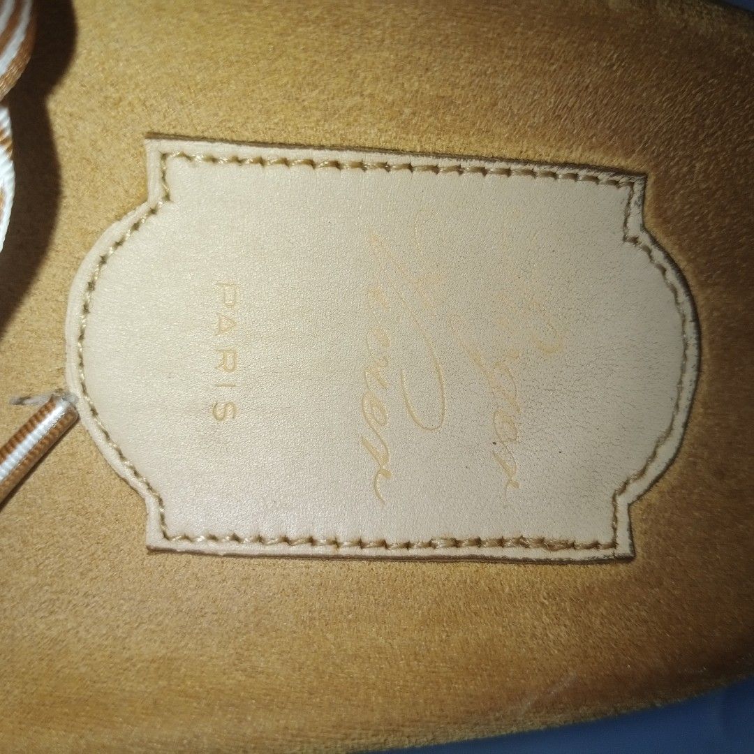Roger Vivier Slip ons (Category: Sneakers & Footwear) located in Manila. Submitted by shoekendi (Listing ID 1465726623, Image 3). Description: looks new.