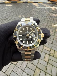 (Category: ) located in . Submitted by ninety_one_timepiece (Listing ID 1465759320, Image 1). Description: .