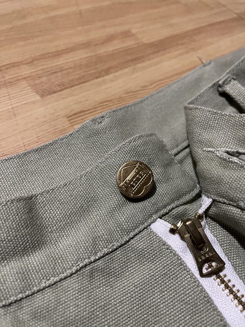 Sacai x Carhartt Double Knee Carpenter (Category: Shorts) located in Angeles City. Submitted by brkebys (Listing ID 1465734780, Image 3). Description: Excellent condition No issue.