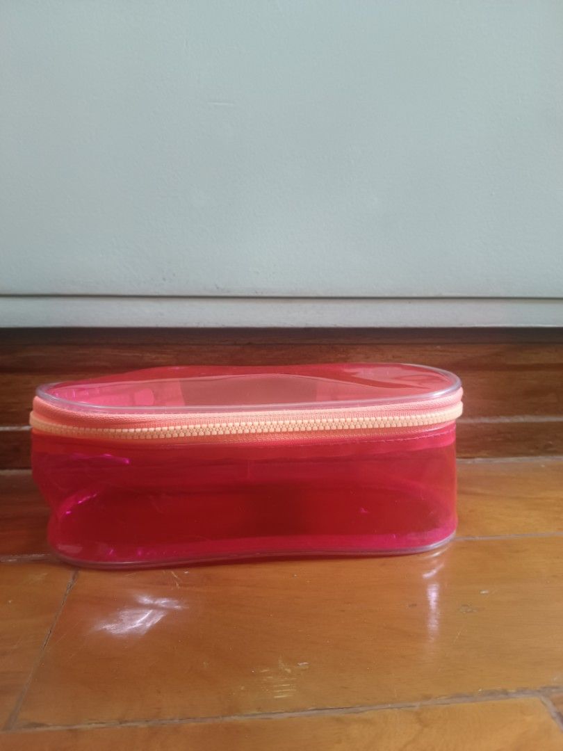 [SALE] HOT PINK KIT (Category: Looking For) located in Manila. Submitted by nurseraketera06 (Listing ID 1465636469, Image 2). Description: STILL IN GOOD CONDITION NO ISSUE AT ALL USE FOR? MAKE UP KIT, PENCIL KIT OR TRAVEL KIT RFS? NOT USING ANYMORE LOC? QC MODE OF PAYMENT? GCASH , MAYA, LANDBANK, MARIBANK OR GO TYME.