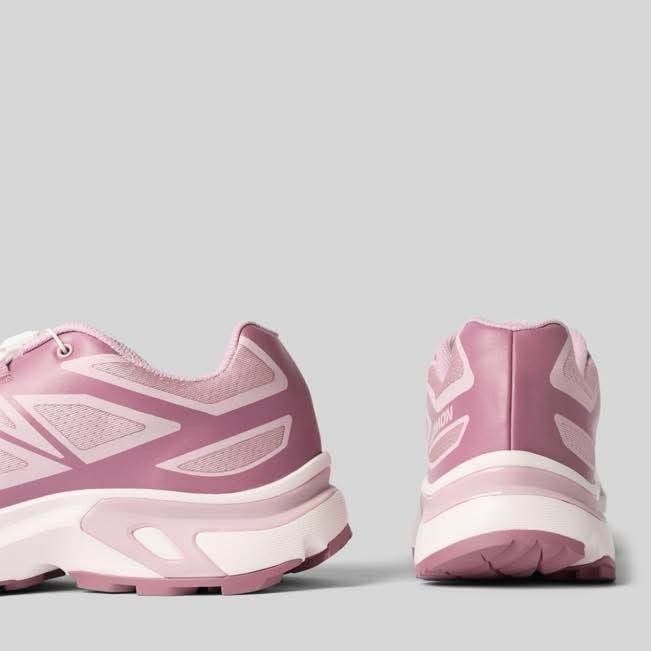Salomon (Category: Activewear) located in Toledo. Submitted by sissyoriginalstuff (Listing ID 1465608109, Image 3). Description: EXCLUSIVE SALE!🏷️jpan Mga madam, ANG GANDA NG COLORWAY! 😍💗 Soft pink + lilac tones na super easy i style pero may sporty outdoor vibe pa rin! 😍Perfect sa mga gusto ng fashionable na sneakers na pwede pang everyday🥰 ✨SALØMØN XT EVR DAWN PINK DUSKY ORCHID LILAC ASH✨ Size:22.5/24/24.5/25.5/26cm FOR ONLY 8,999php📌 ✅2n