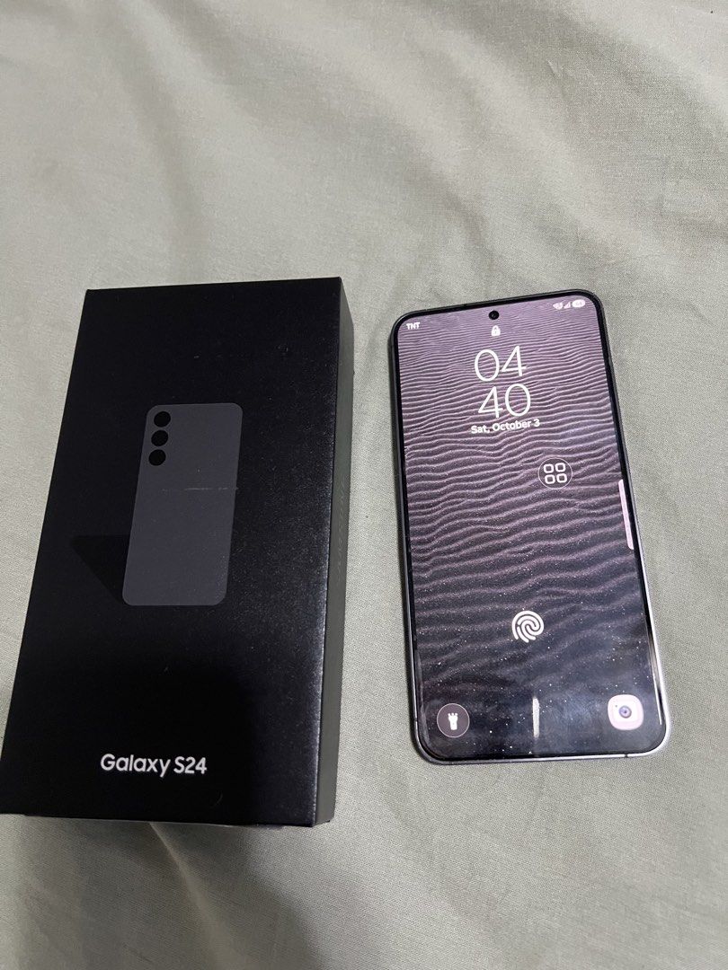 Samsung s24 512gb (Category: Samsung) located in Pasig City. Submitted by magnoliafern (Listing ID 1465660474, Image 2). Description: S24 512gb Lady owned No issues Very lightweight Open line i prefer you pick up the item in our office in pasig so you can check i thoroughly no warranty .