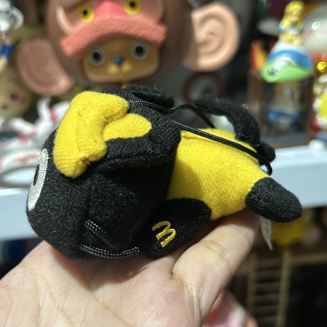 Sanrio Chococat Plush Charm (Category: Plushies & Soft Toys) located in Quezon City. Submitted by kitsune.treasures (Listing ID 1465702193, Image 2). Description: *First to pay policy! *1 day reservation only. Failure to pay on time, auto cancel. 📍Quezon City * MOD: J&T | Lalamove * MOP: GCASH | BPI 📦ON HAND AND READY TO SHIP! CONDITION: WHAT YOU SEE IS WHAT YOU GET. Dimensions: Kindly check the photos for the actual measurements. Please check 