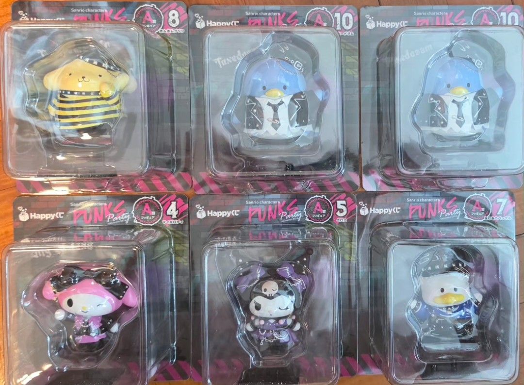 日本Sanrio Halloween最新一番賞**日本進行中**現貨(未開封) （分類：動漫角色周邊）位於 Hong Kong。 由 mikkiandmavis 提交（商品編號 1465629412，圖片 3）。簡介： 出日本最新Sanrio Punks Party一番賞(現貨角色如圖)： **A賞 限定figures模型(高約 5.5〜8 cm) $95/個, $160/兩個[優惠價] **E賞 大方巾/頭巾(約 53cm × 53cm) $85/條 **F賞 摺疊立鏡(約高 16cm × 寬 12cm) $60/個 **G賞 橡膠散子包(約高 8cm × 寬 5cm) $55/個 **H賞 雙入徽章(直徑約 5.6 cm) $48/套 **I賞 壓克力鑰匙圈(約高 6× 寛3.5 cm) $48/個 **J賞 貼紙＋迷你文件夾SET $48/套。