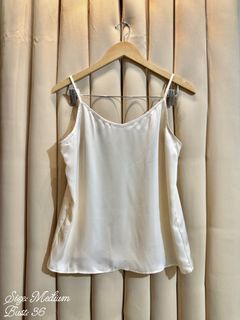 (Category: ) located in . Submitted by glamstylemnl (Listing ID 1465675487, Image 1). Description: .