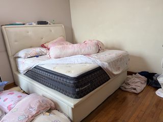 (Category: ) located in . Submitted by mcmqm7bsqf29447 (Listing ID 1465590858, Image 1). Description: .
