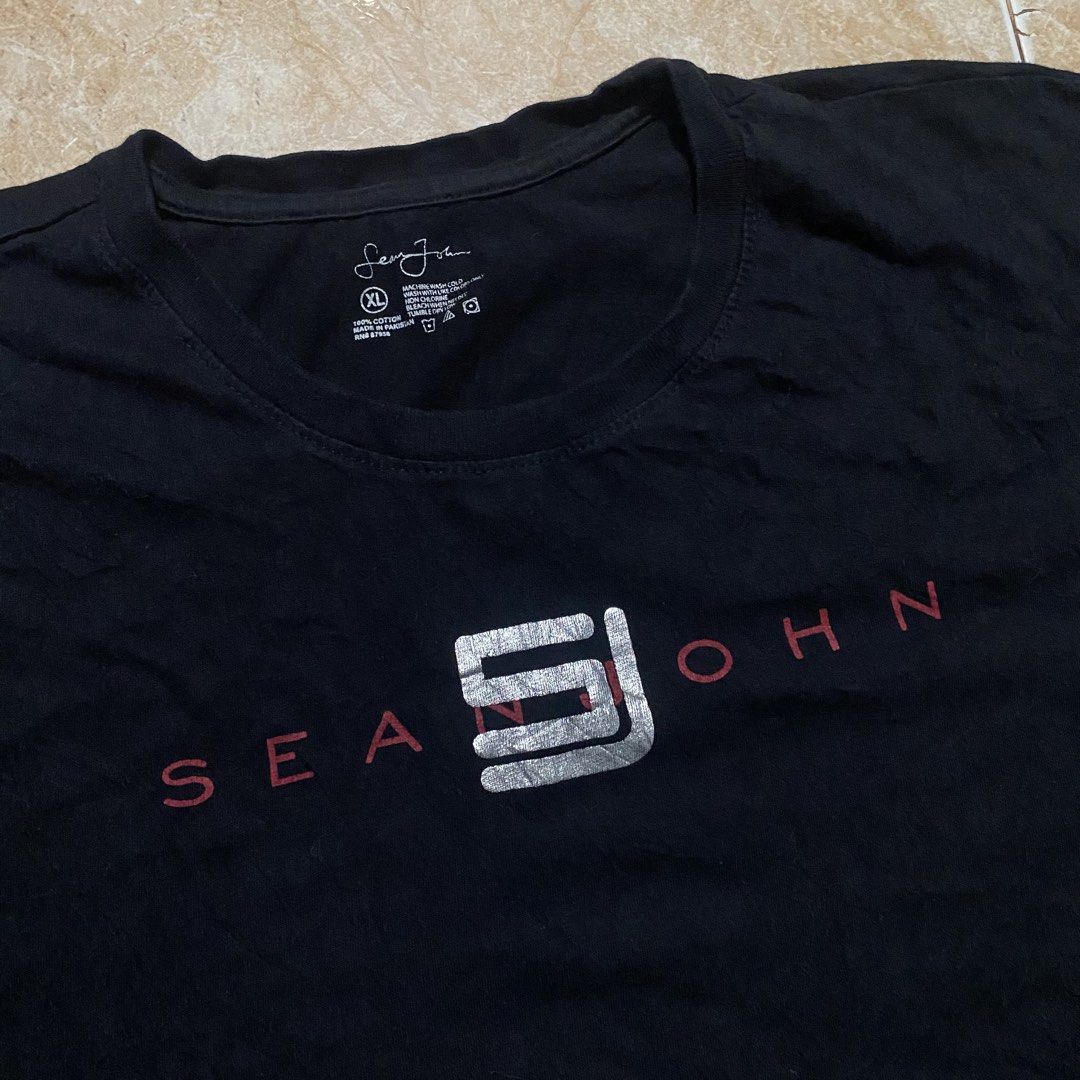 Sean John Shirt (Category: Formal Shirts) located in Manila. Submitted by killthismane (Listing ID 1465729539, Image 3). Description: Excellent Need Wash XL (25x29).