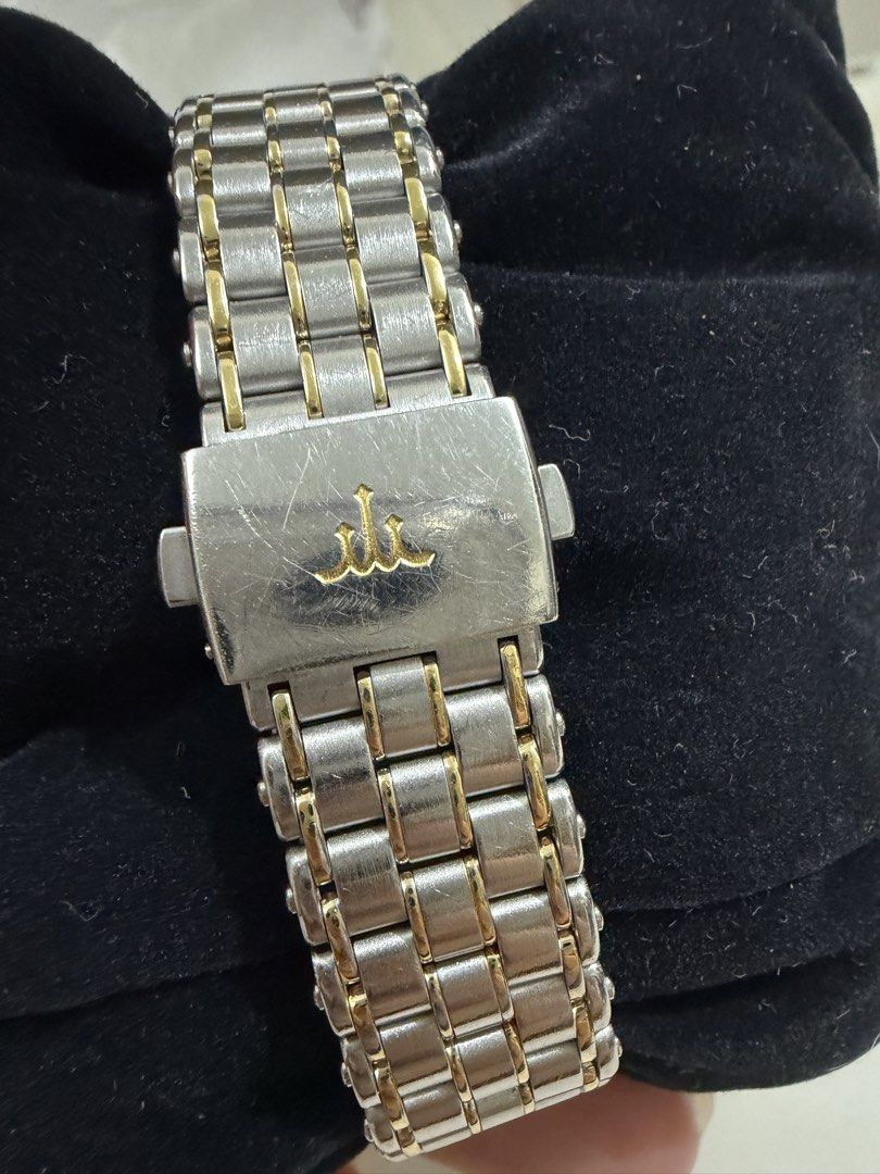 Seiko Credor with 18K Solid Gold Bezel (Category: Women's Watches) located in Manila. Submitted by iamken28 (Listing ID 1465656322, Image 3). Description: .
