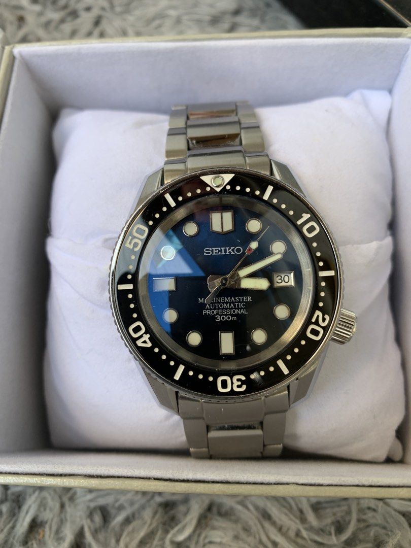 Seiko Marinemaster Automatic Professional 300m Dive Watch (Category: Men's Watches) located in Manila. Submitted by mysticfox-97fd2d (Listing ID 1464626562, Image 3). Description: - Seiko Marinemaster Professional Dive Watch - Automatic Movement - 300m Water Resistance - Stunning Blue Dial with Date Window - Rotating Bezel for Diving - Durable Stainless Steel Bracelet - Perfect for both professional diving and everyday style - Sold as is.