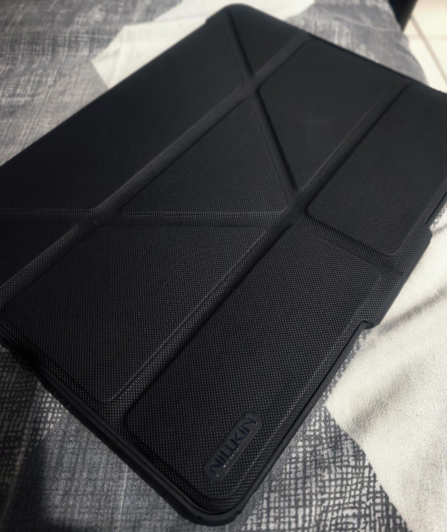 Selling Xiaomi pad 8 (Category: Cases & Sleeves) located in Calapan. Submitted by lloyd0822 (Listing ID 1465650271, Image 2). Description: 8+8gb RAM 256GB STORAGE Last Bought August 17 2026 Bought price 31,999 With Original Xiaomi Keyboard worth 4k With Nillkin case worth 1k With Complete Box and charger With Receipt and Under Warranty Preferred meet up Location: Taguig.