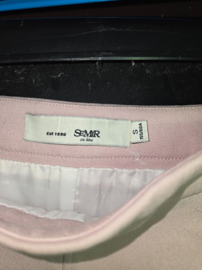 SEMIR pink skirt S (Category: Skirts) located in Manila. Submitted by _sj1204 (Listing ID 1465614022, Image 2). Description: - Brand: SEMIR - Size: S (155/60A) - Color: Pink - Material: Classic structured cotton twill with visible stitching lines - Details: Features a contrasting light-colored front patch and clean interior lining at the waistband - Condition: Great casual piece, perfect for everyday outfits - waistline: 24-25.
