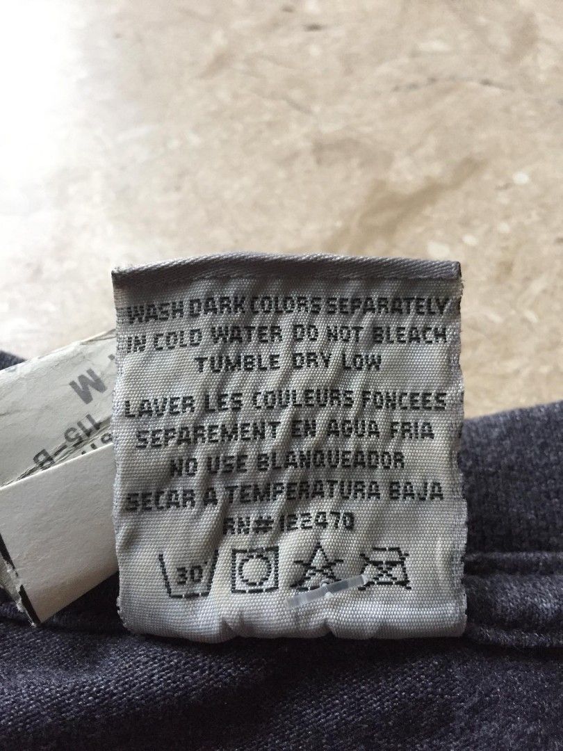 Shaka Supermax Heavy Blank Plain Tshirt Grey (Category: Tshirts & Polo Shirts ) located in Naga. Submitted by bonethugz1822 (Listing ID 1465743800, Image 3). Description: Excellent condition No flaws Medium (19x27.5) 350+sf.