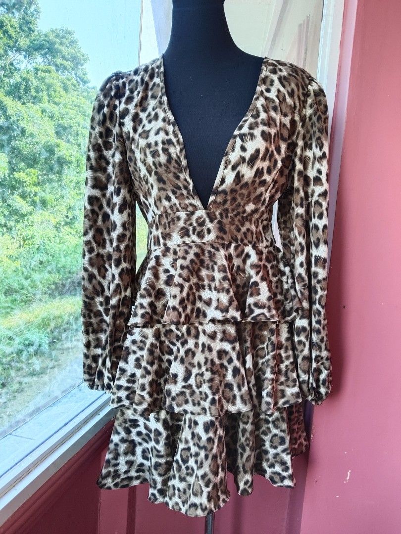 SHEIN Leopard Print Ruffle Mini Dress (Category: Dresses) located in Siquijor. Submitted by thesummit26 (Listing ID 1465605398, Image 1). Description: SHEIN leopard print dress 🐆🤎 Brand new, never worn. Clean and in excellent condition. Decluttering my closet..