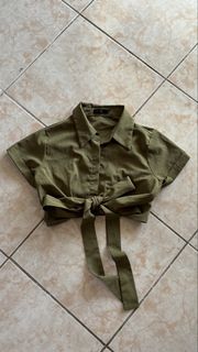 (Category: ) located in . Submitted by shop.kayescloset (Listing ID 1465633441, Image 1). Description: .